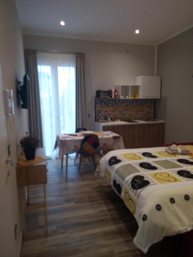 Case Vacanza Le Casette Санто-Стефано-ди-Камастра Экстерьер фото